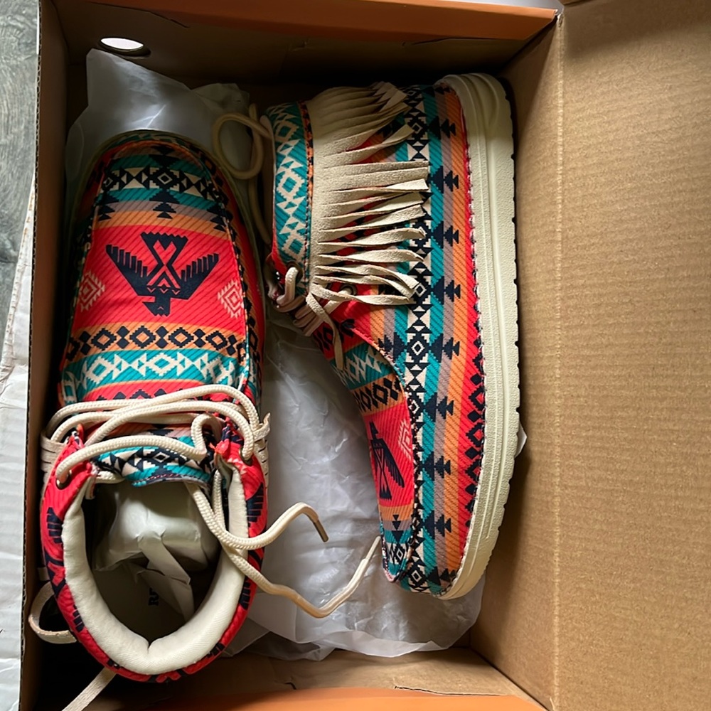 Rowdy Crowd, maverick, midrise, orange, Aztec shoes, size 8